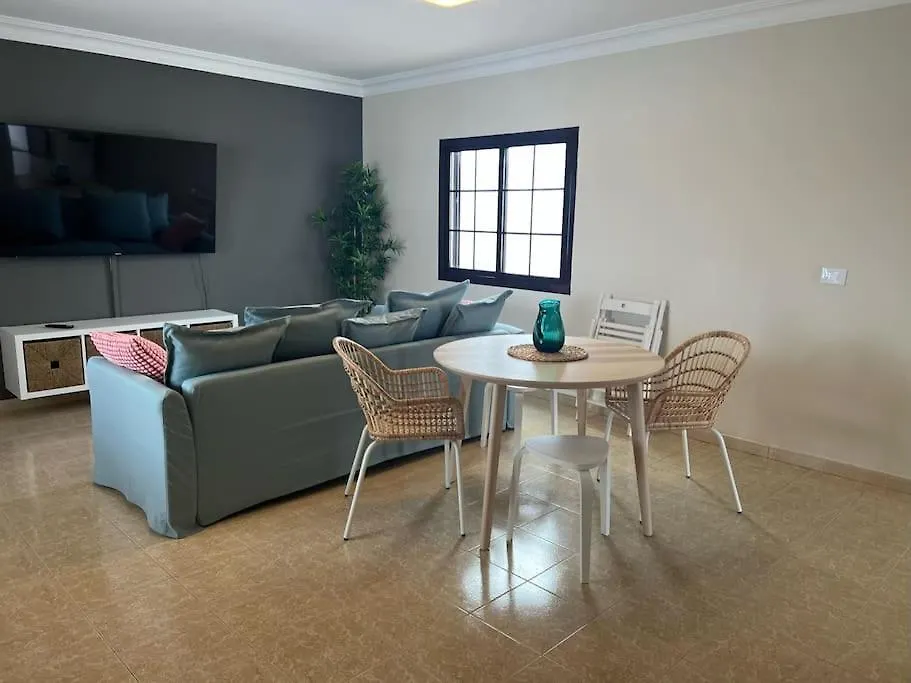 Tahiche 23 Villa Volcano Zarote ספרד